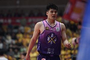 星空体育app-决定权在球队手里！北控今夏有陈国豪B类合同独家签约权或匹配权