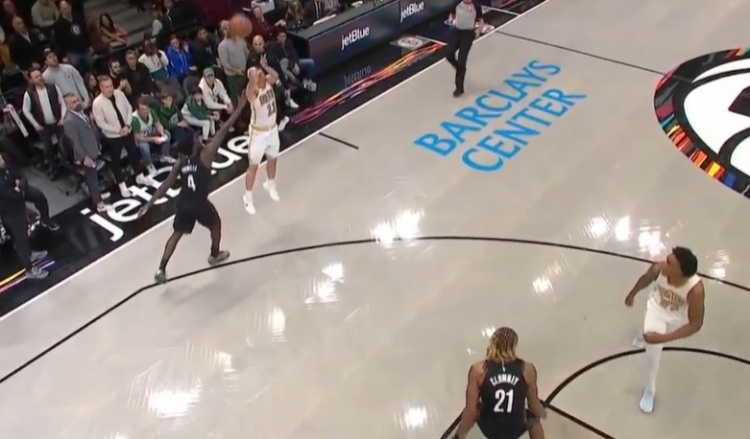 星空体育官方网站-续命！豪泽长甩&amp;威廉姆斯不停球传球 普理查德虚晃后仰三分命中